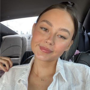 Meet your Posher, Layla